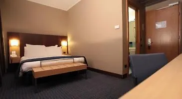 Szálloda Mercure Piazza Bologna 3*