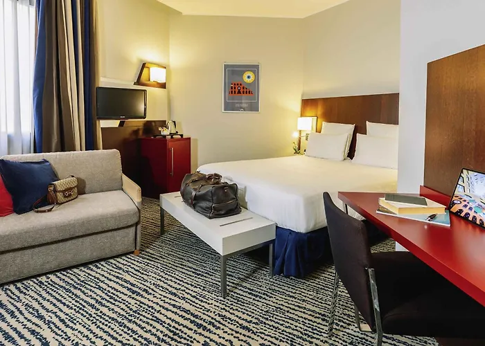 Otel Mercure Piazza Bologna 3*