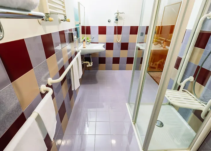 Otel Mercure Piazza Bologna 3*